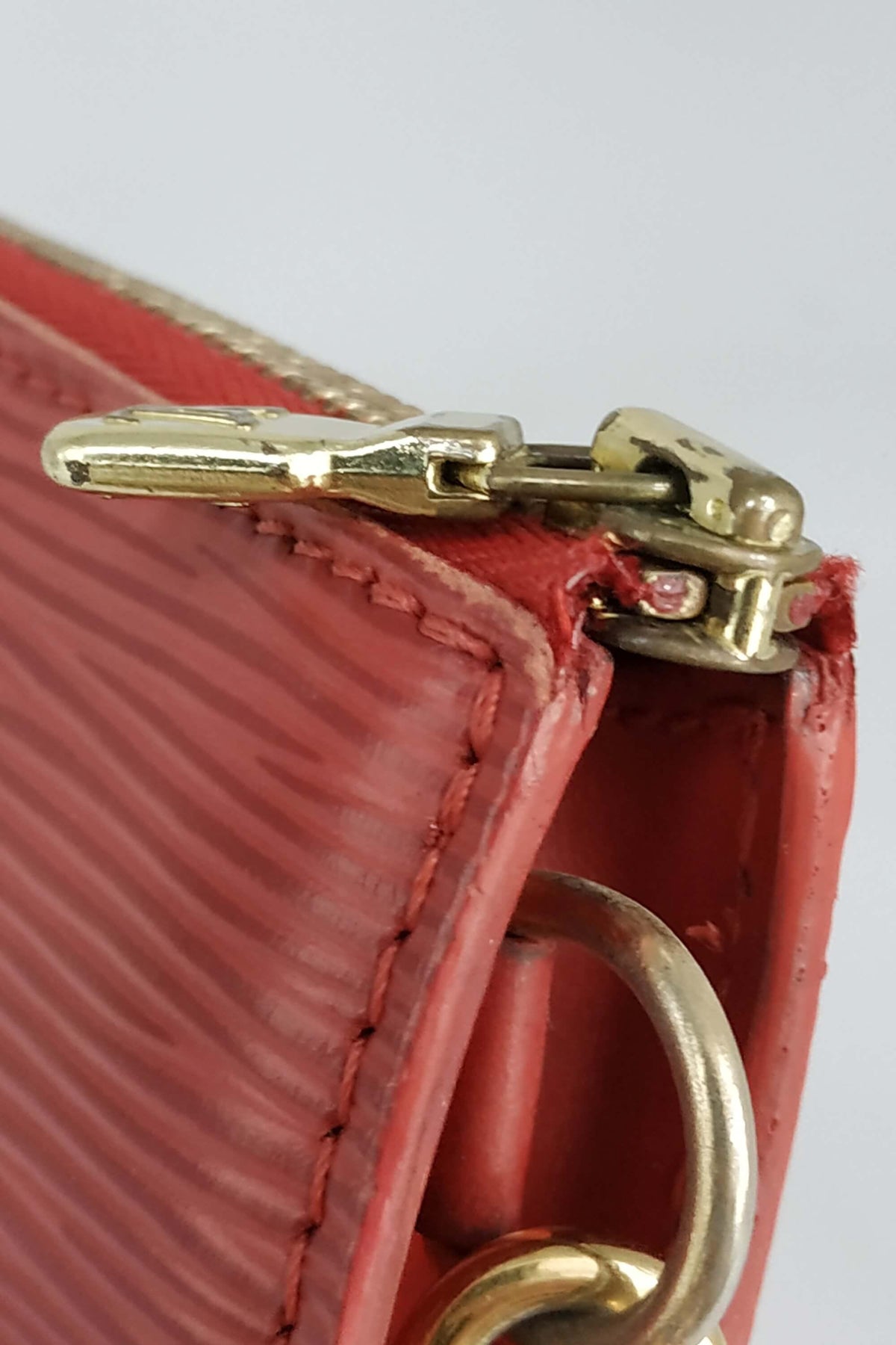 Epi Pochette Accessoires Red