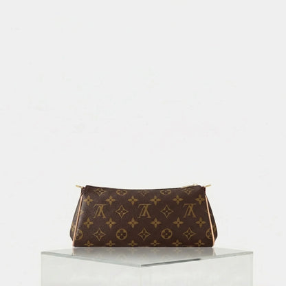 Eva Pouch