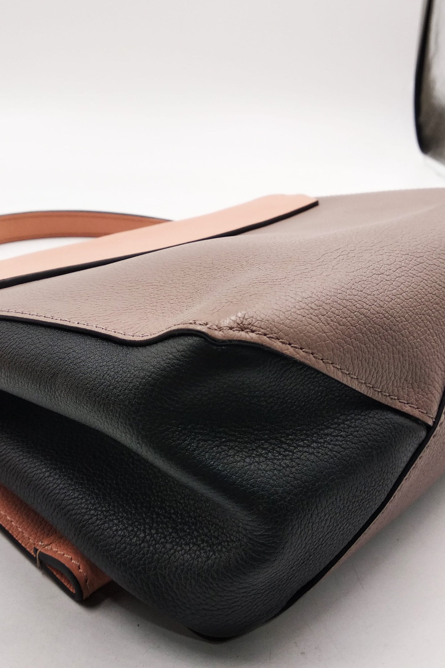 Lockme II Peach Black Grey