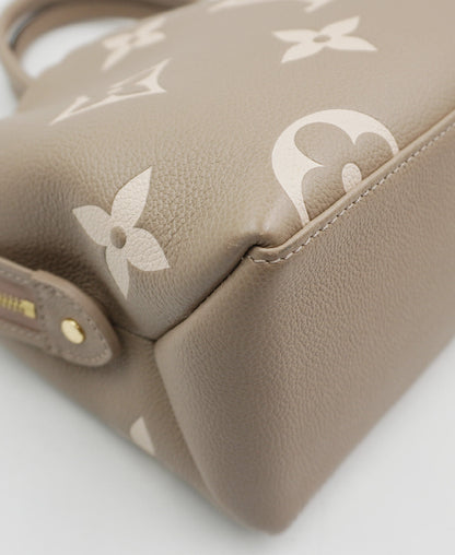 Monogram Giant Empreinte Petit Palais Taupe