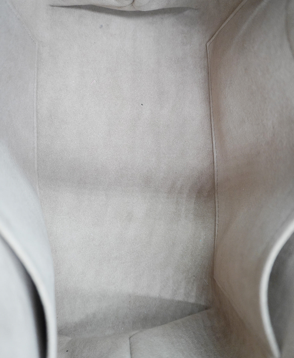 Monogram Giant Empreinte Petit Palais Taupe