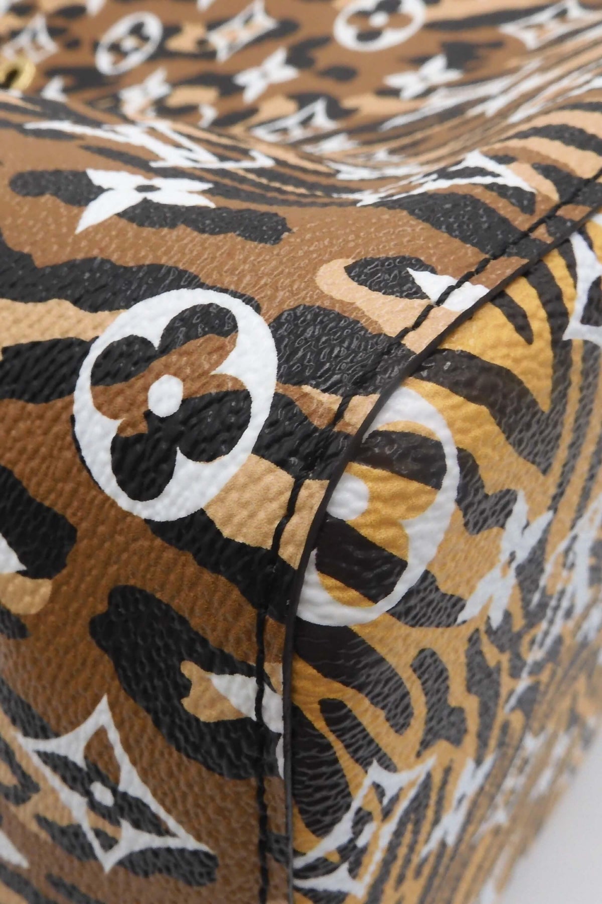 Monogram Giant Jungle NeoNoe Brown