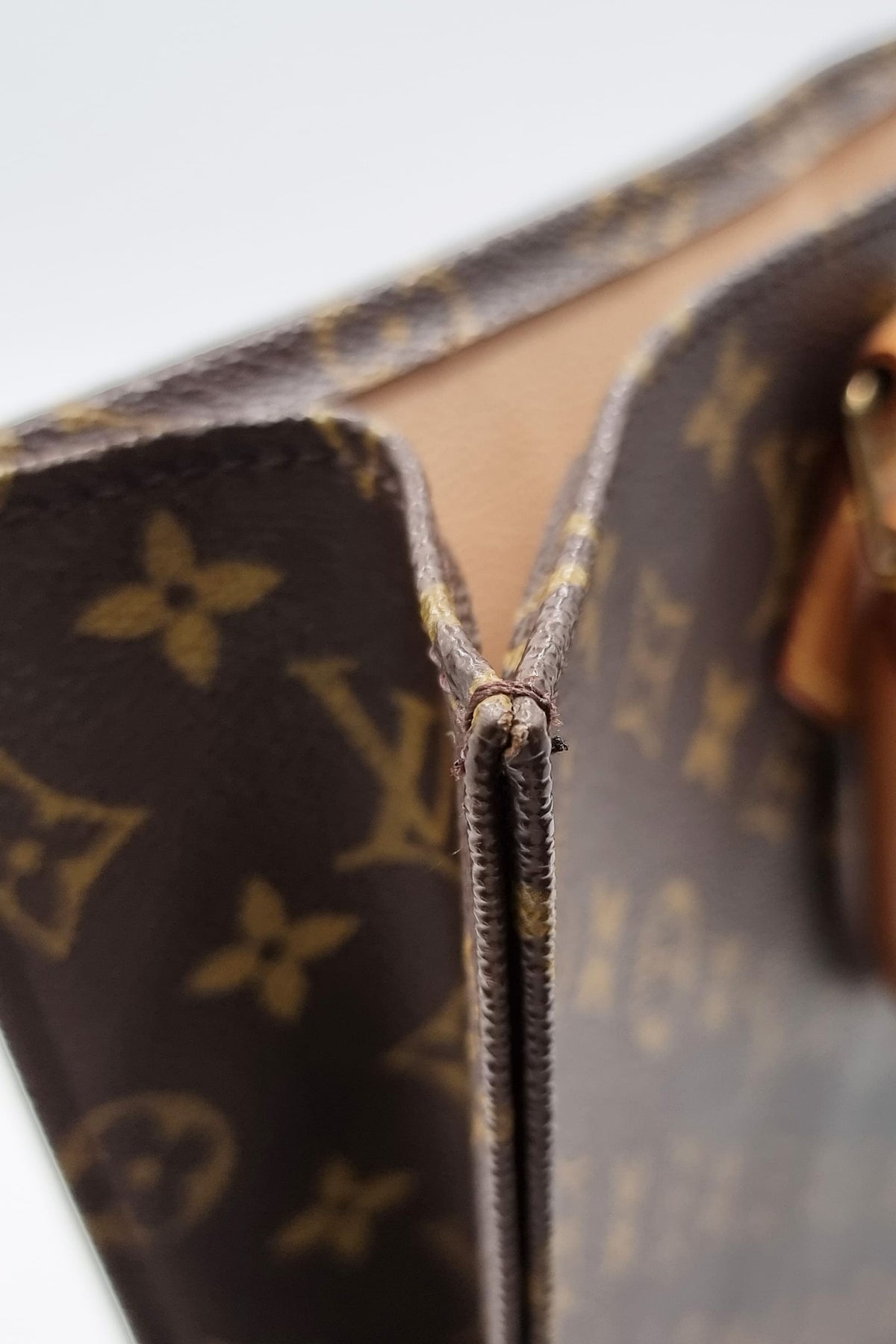 Monogram Sac Plat Brown