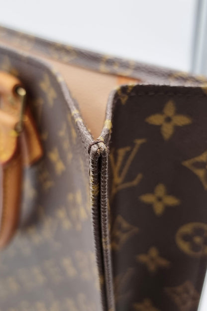 Monogram Sac Plat Brown
