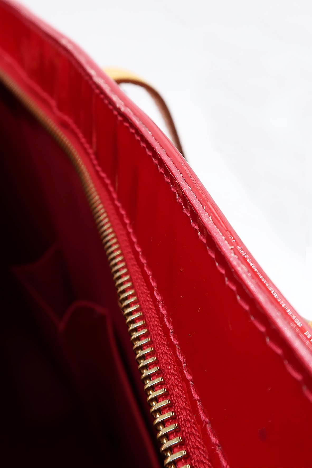 Monogram Vernis Brentwood Tote Red