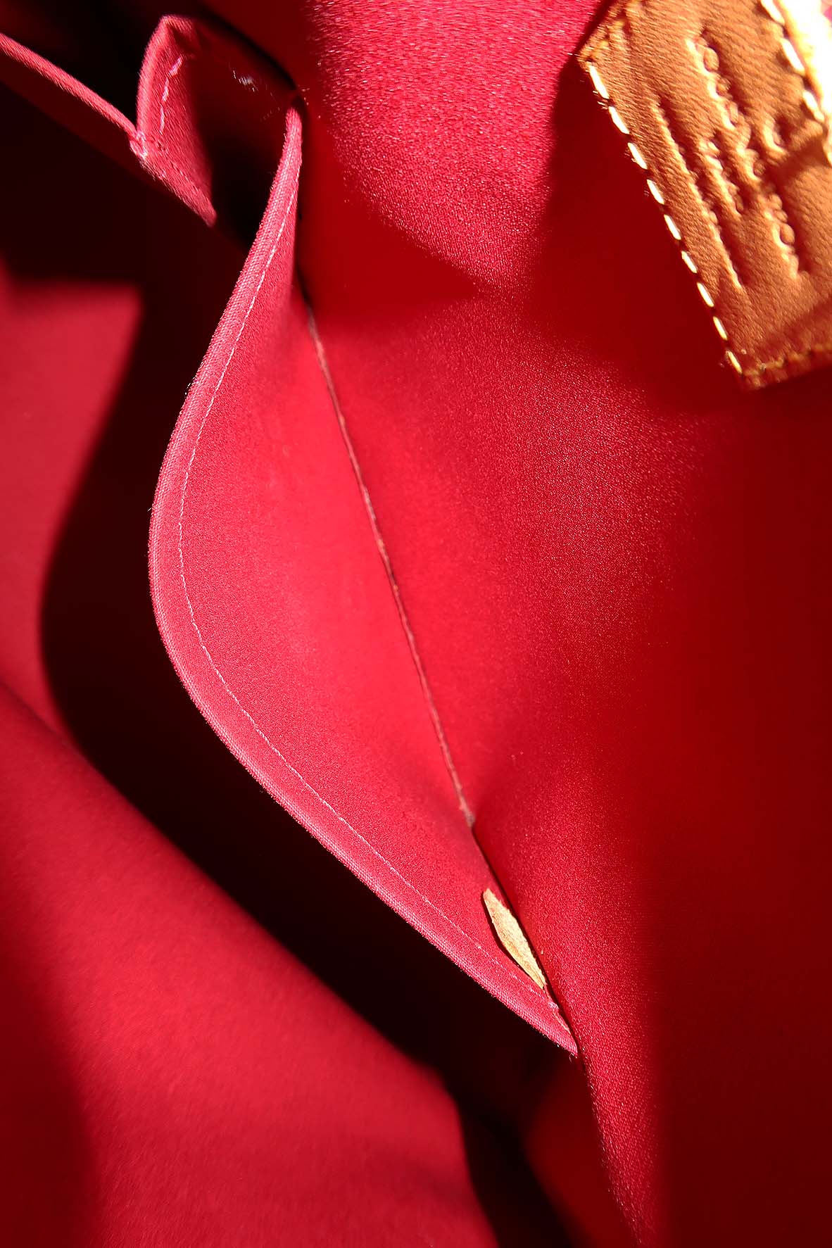 Monogram Vernis Brentwood Tote Red
