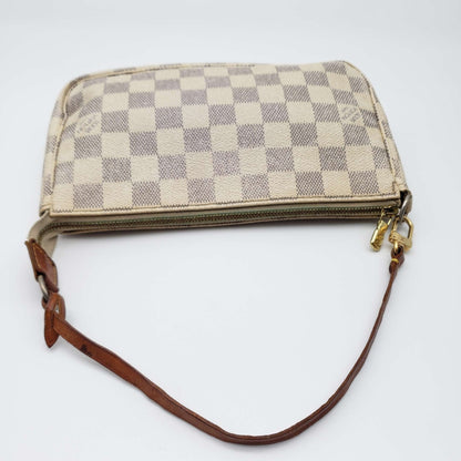 Louis Vuitton Pochette /Wristlet Damier Azur HandBag