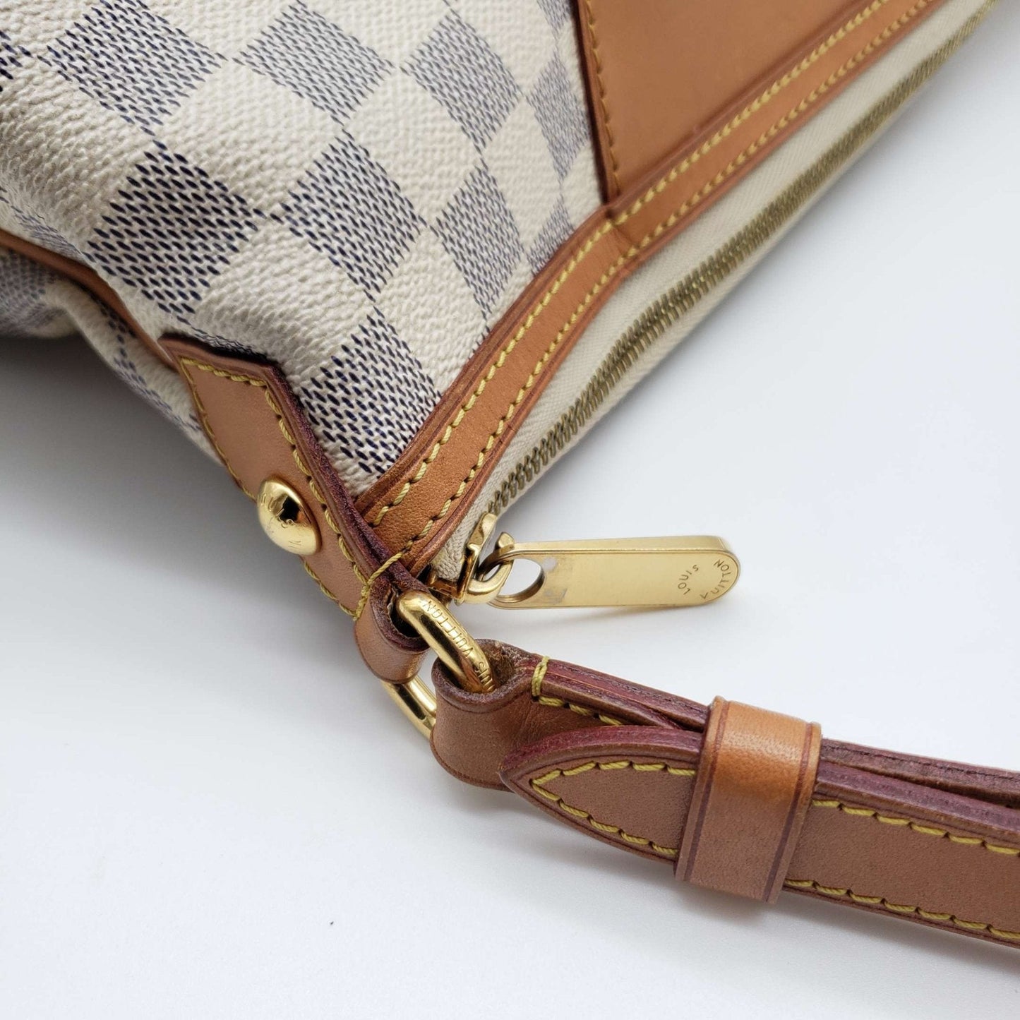 Louis Vuitton Siracusa MM Shoulder Bag