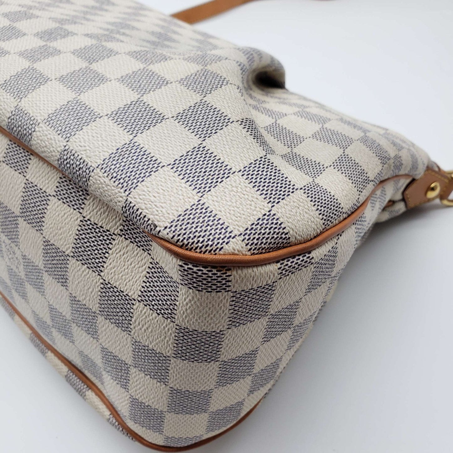 Louis Vuitton Siracusa MM Shoulder Bag