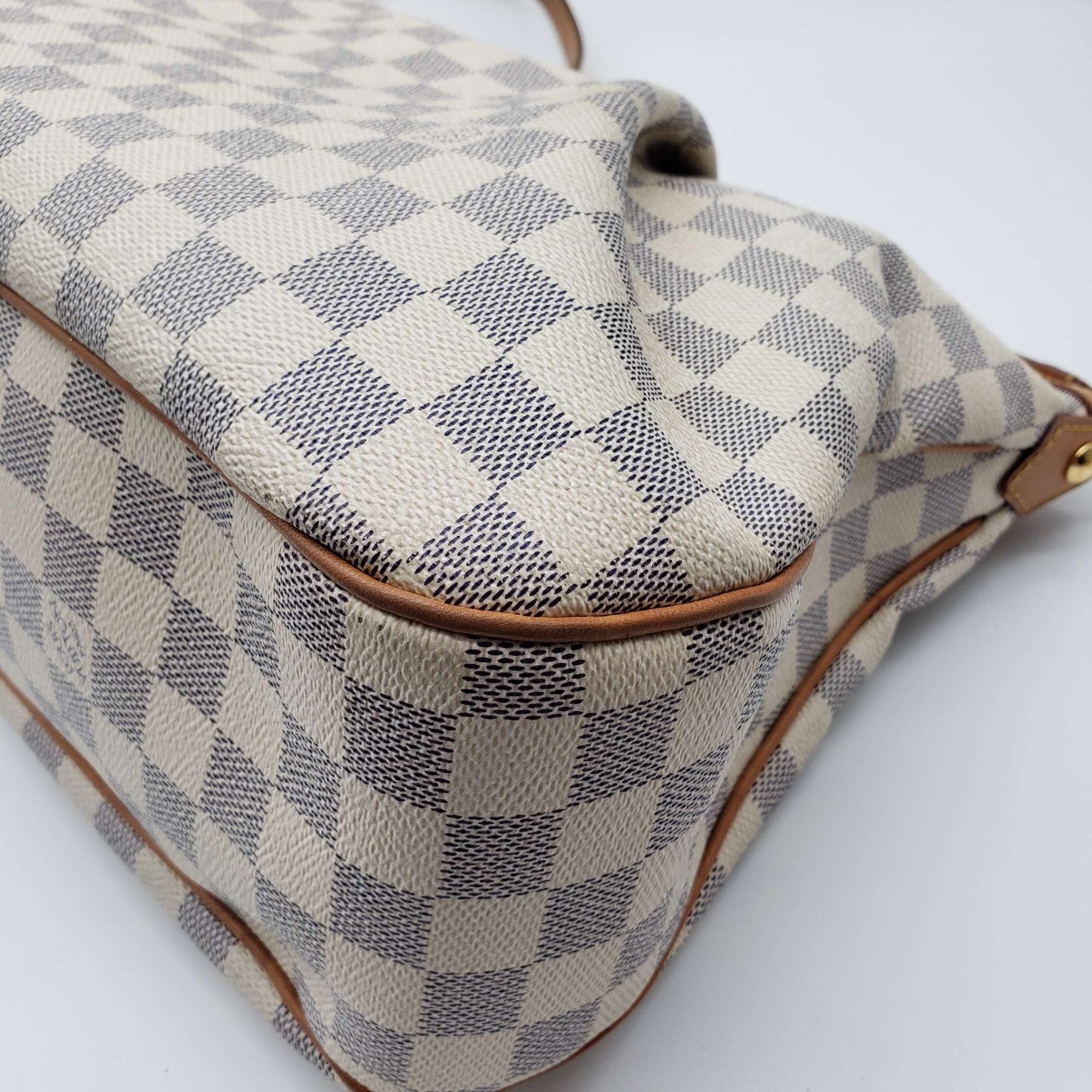 Louis Vuitton Siracusa MM Shoulder Bag