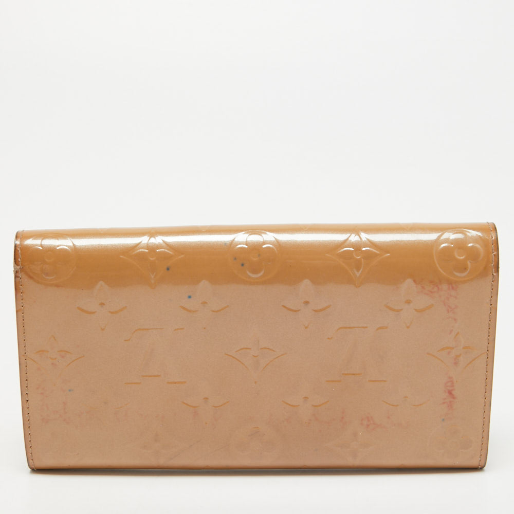 LOUIS VUITTON Noisette Monogram Vernis Sarah Wallet