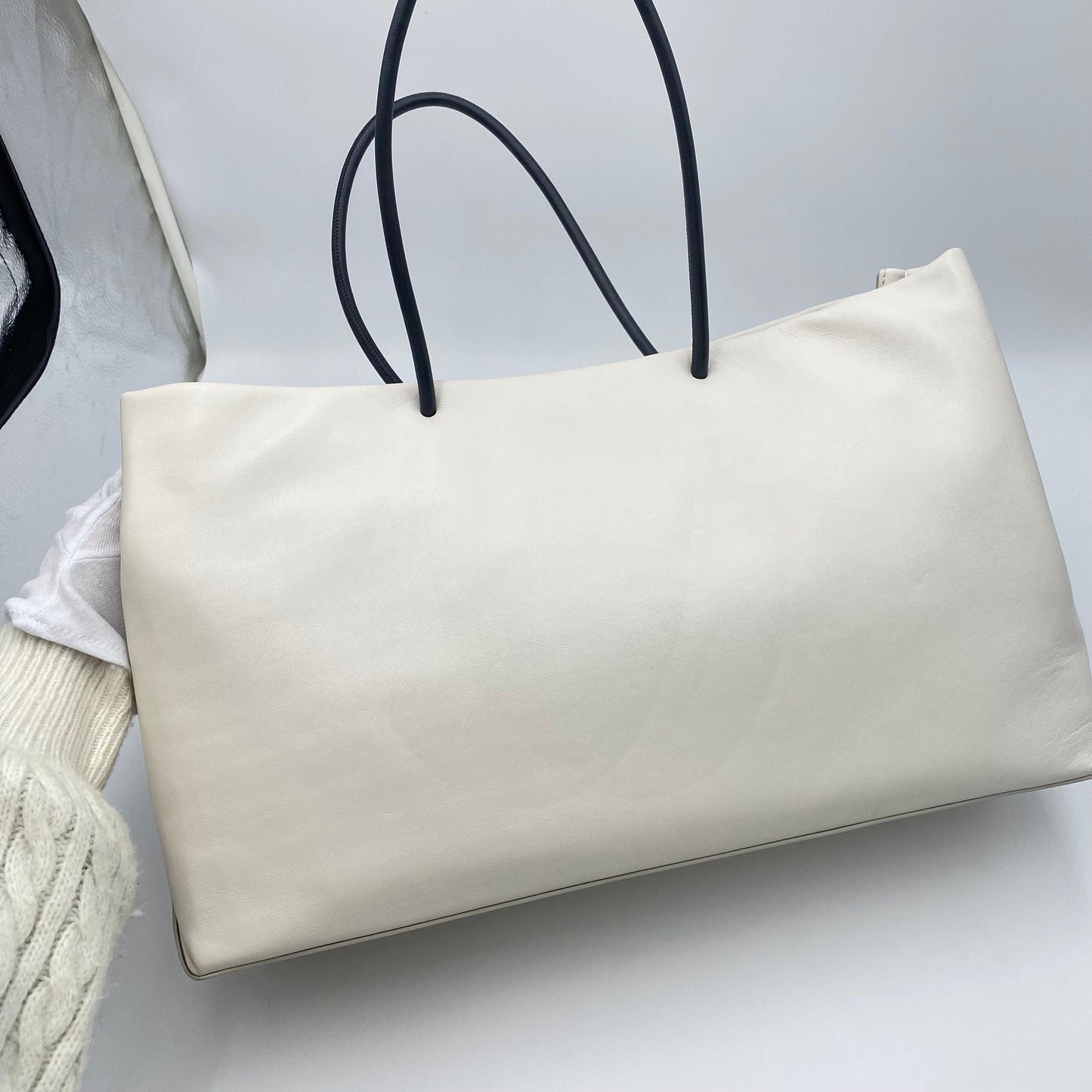 CHANEL VINTAGE ESSENTIAL TOTE HAND BAG WHITE CALF SKIN 90198155