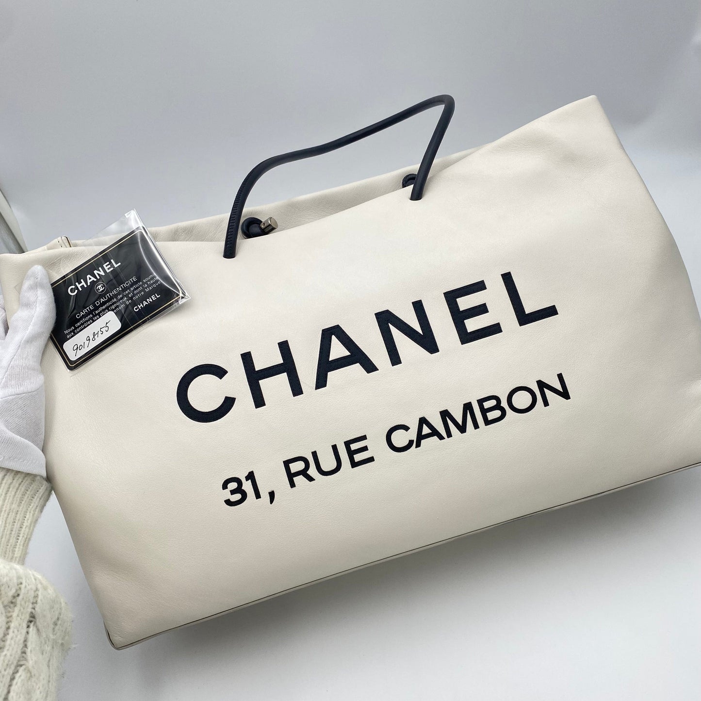 CHANEL VINTAGE ESSENTIAL TOTE HAND BAG WHITE CALF SKIN 90198155
