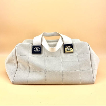 CHANEL vintage beige handbag
