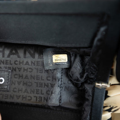 CHANEL Vintage silk clutch