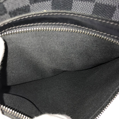 LOUIS VUITTON Shoulder Bag