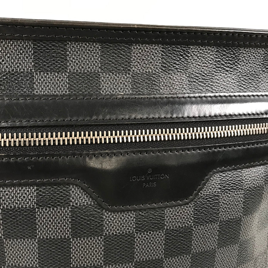 LOUIS VUITTON Shoulder Bag