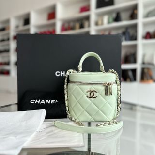 *Microchip, Brand New* Trendy CC Vanity Small Light Green Lambskin