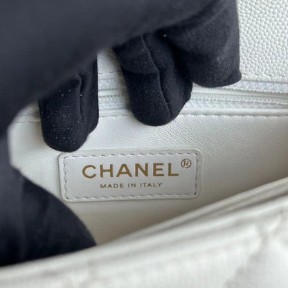 *Microchip* Caviar Coco Handle Small Quilted Calfskin Microchip White GHW