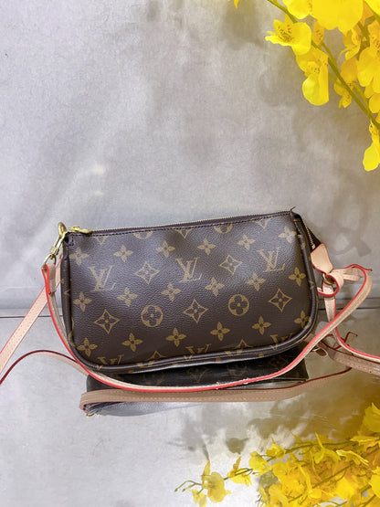 Louis vuitton handbag