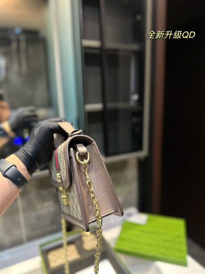 Gucci Handbag + wallet + key holder