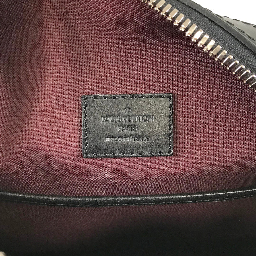 LOUIS VUITTON Shoulder Bag