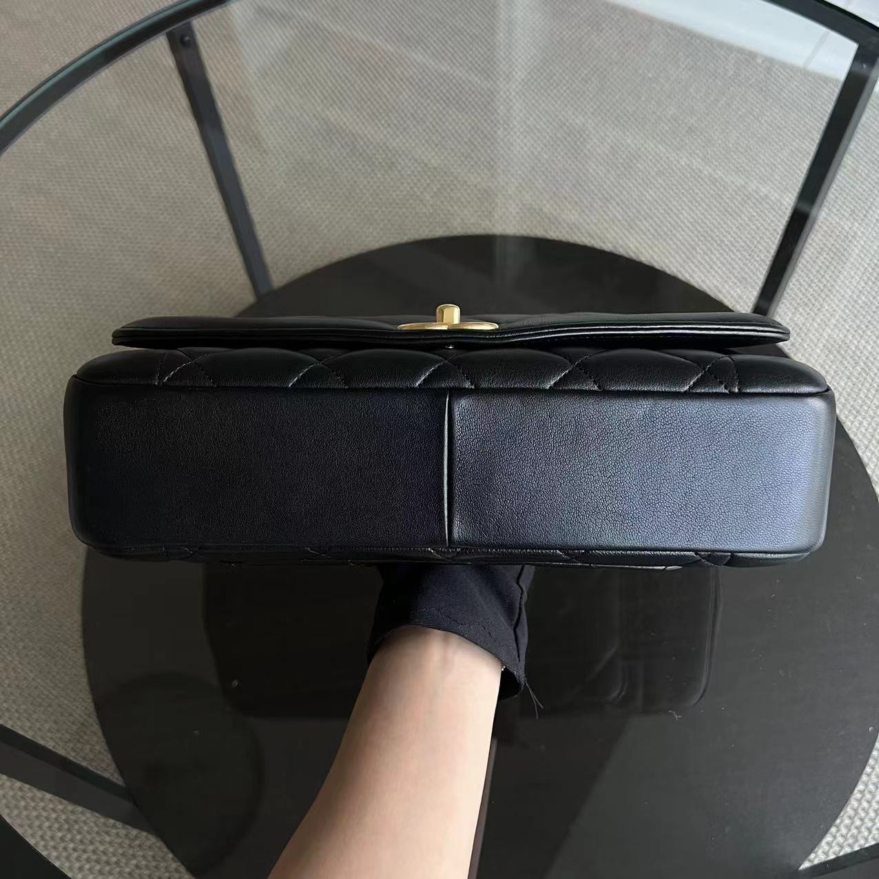 *Modern Reissue 2015* Diana 28CM Quilted Lambskin Black Golden Hardware Series 20