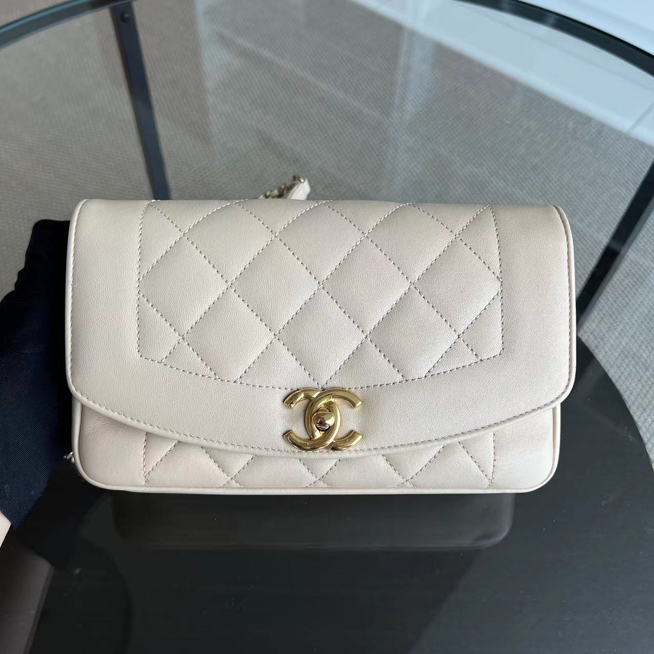 *Modern Reissue 2015* Diana Small 22CM Quilted Lambskin Beige Golden Hardware Series 20