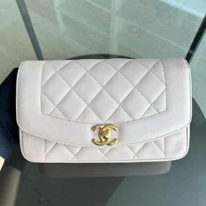 *Modern Reissue 2015* Diana Small 22CM Quilted Lambskin Light Pink Golden Hardware Series 20