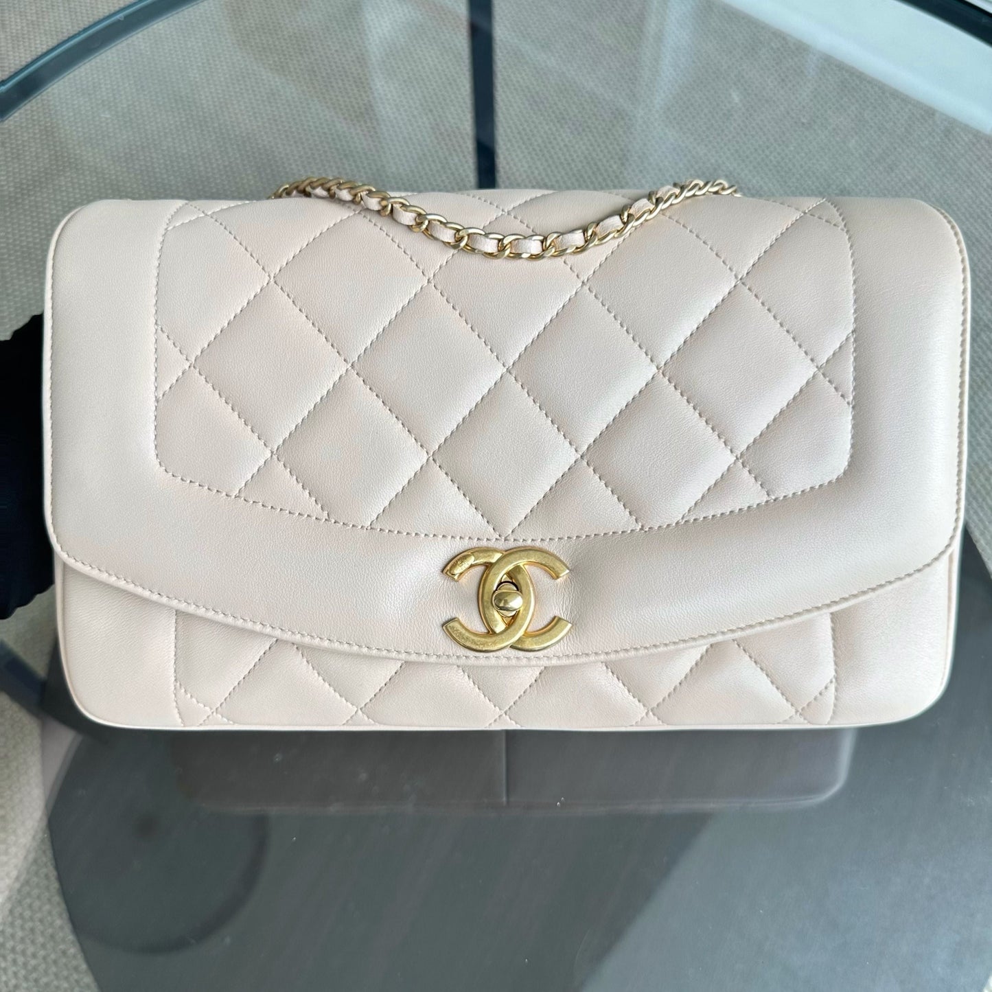 *Modern Reissue, Like New* Diana Jumbo 28CM Quilted Lambskin Beige GHW No 20