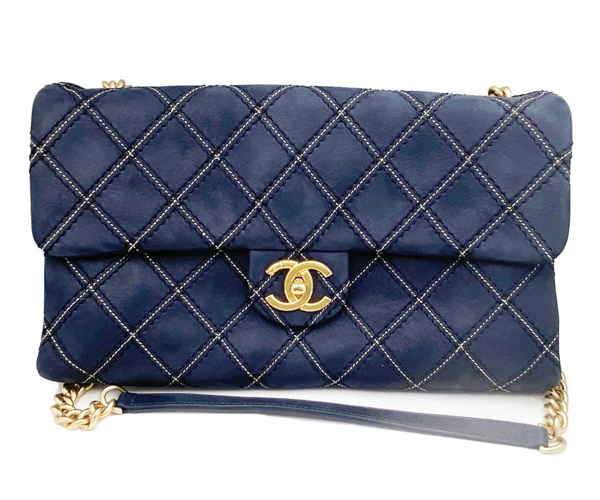 CHANEL Navy Stitching Rectangle Crossbody Bag with Mirror