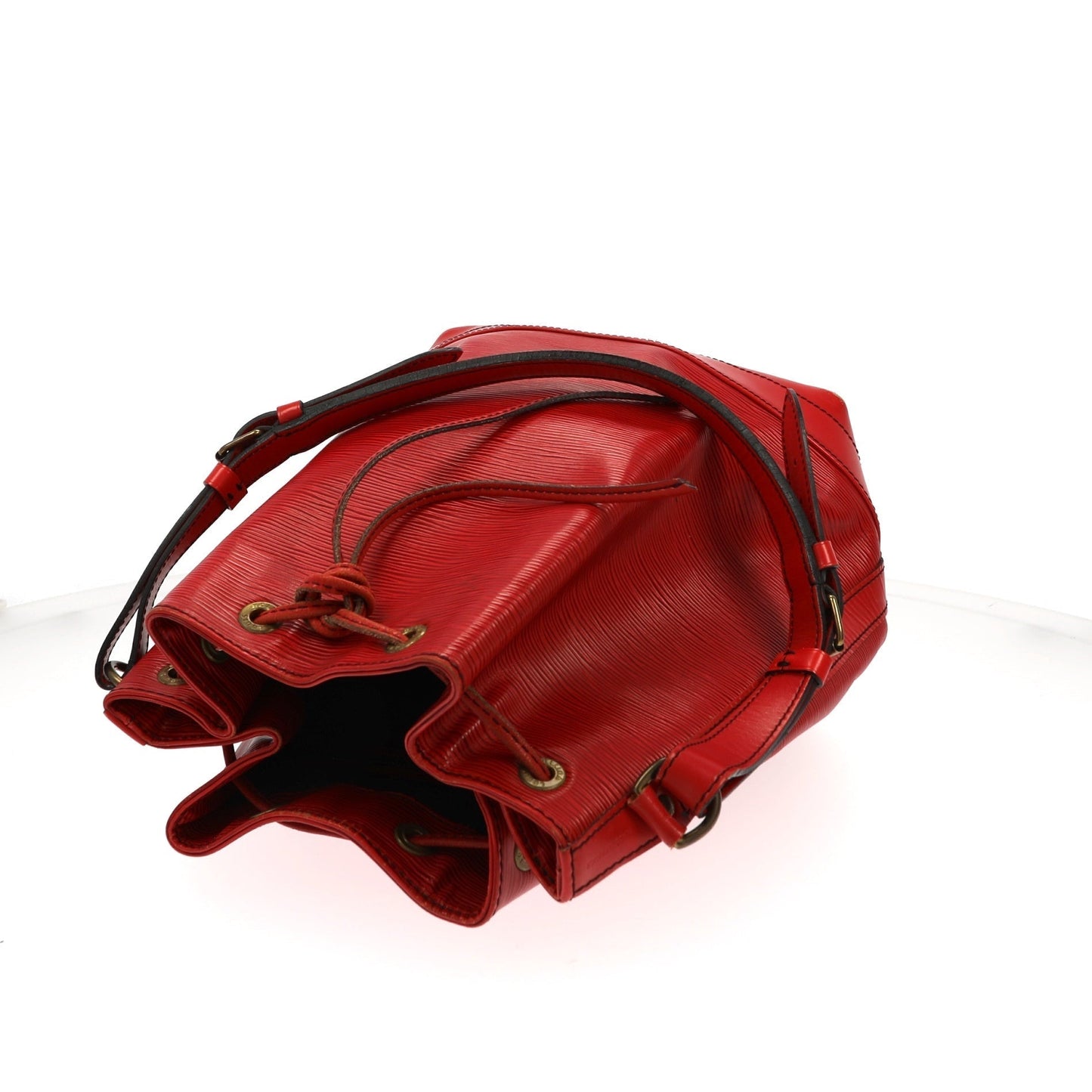 LOUIS VUITTON Noe Shoulder Bag in Red Leather