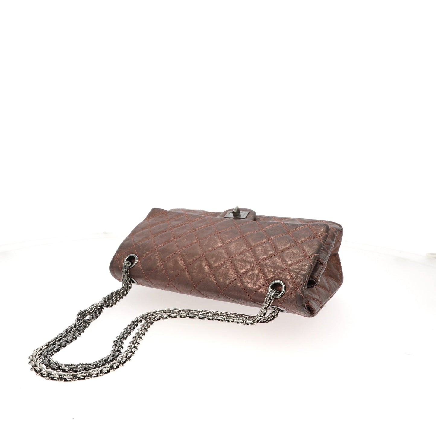 CHANEL 2.55 Shoulder Bag in Metallic Leather