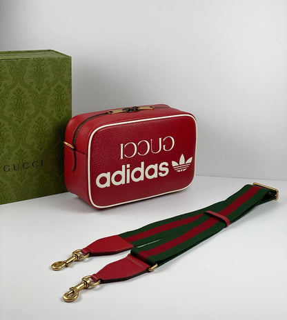 Gucci x adidas small shoulder bag red