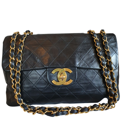 CHANEL  timeless classic jumbo vintage flap Crossbody bag