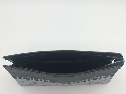 Louis Vuitton | Pochette Voyage MM | M63039