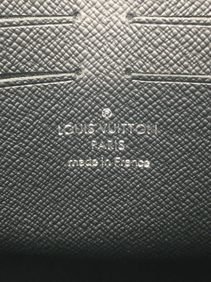 Louis Vuitton | Pochette Voyage MM | M63039