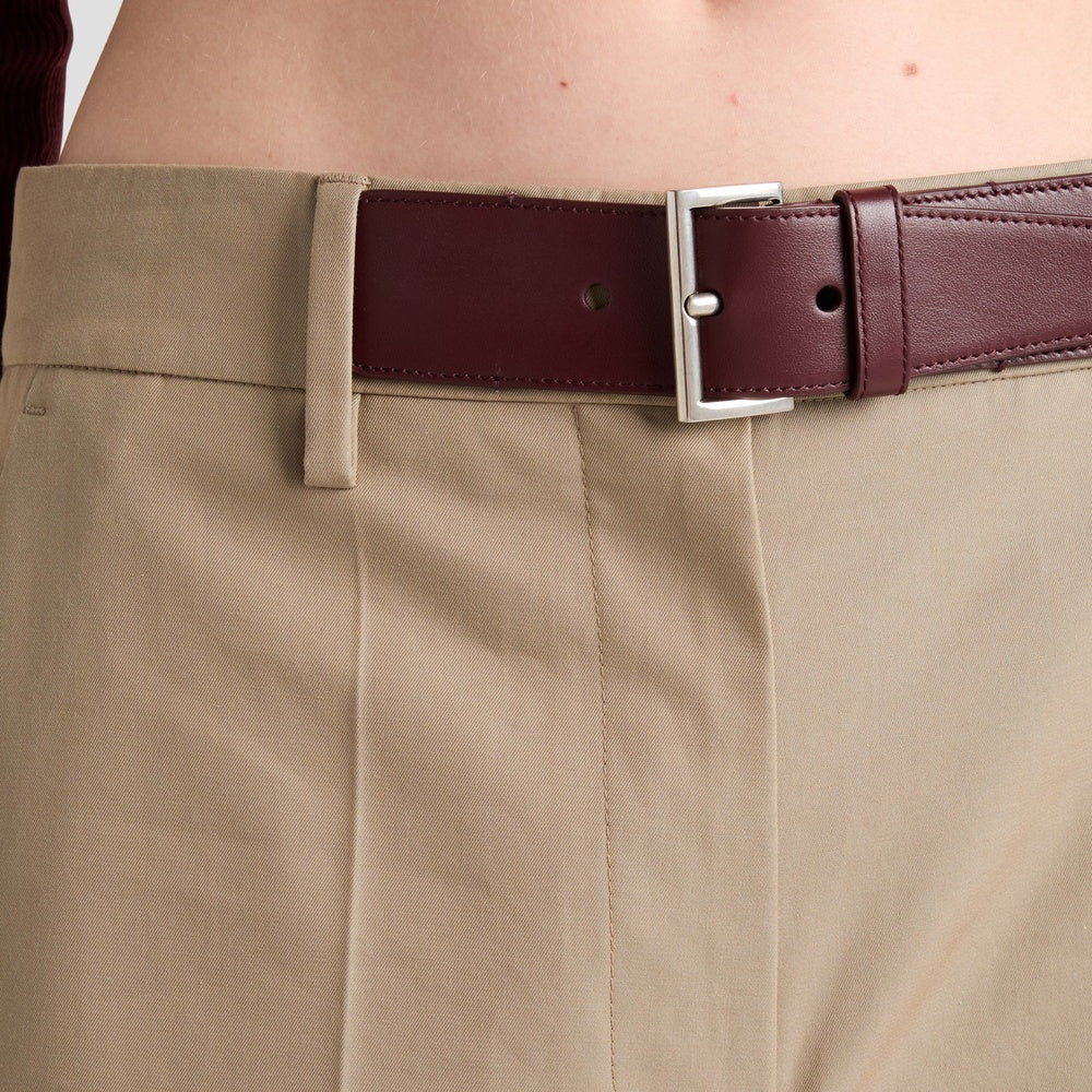 Twill pants with leather belt