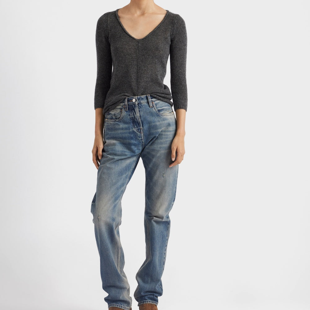V-neck cashmere sweater
