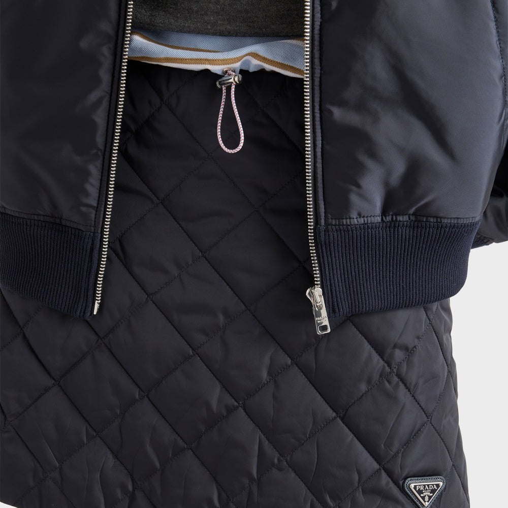 Lightweight, quilted Re-Nylon miniskirt