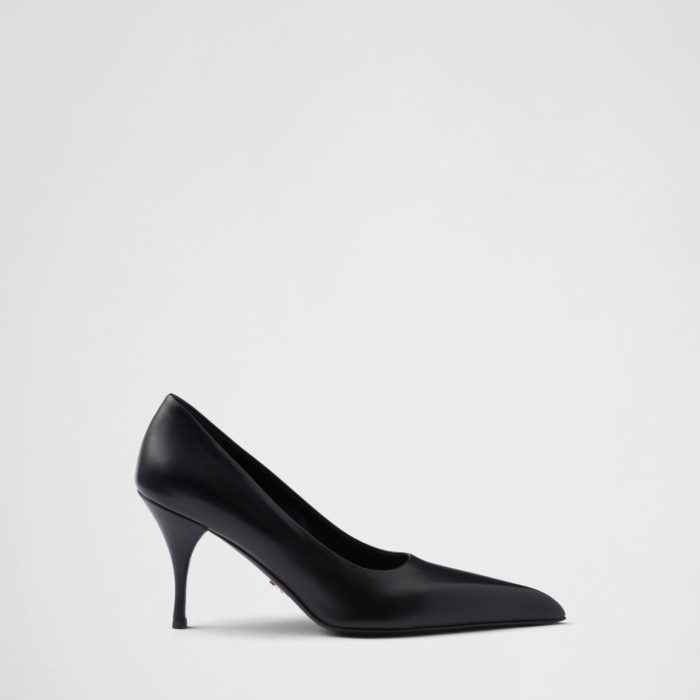 Leather pumps