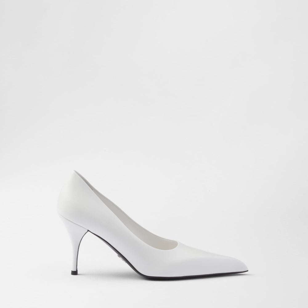 Leather pumps