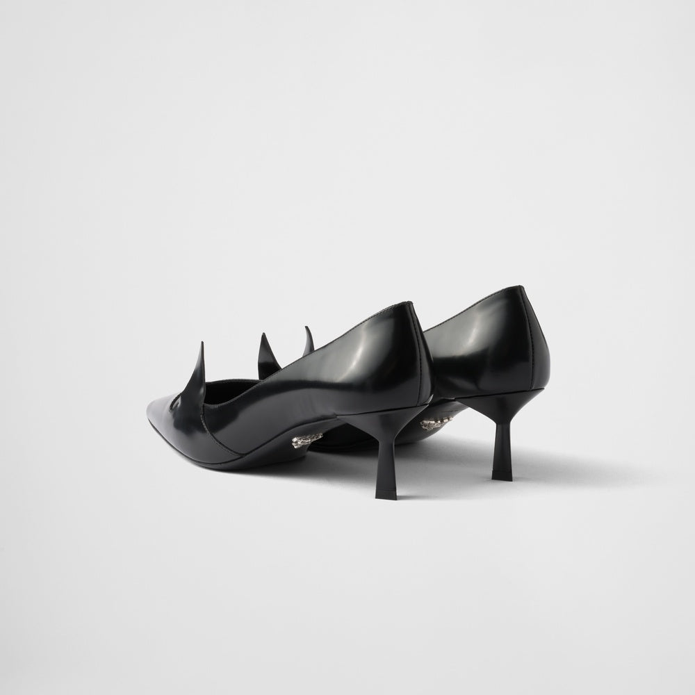 Two-tone brushed leather pumps