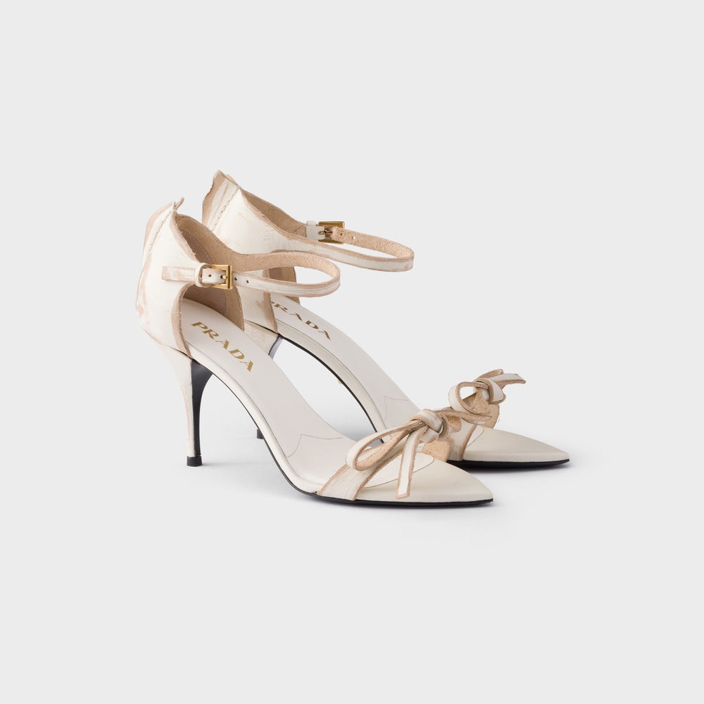 Leather bow sandals