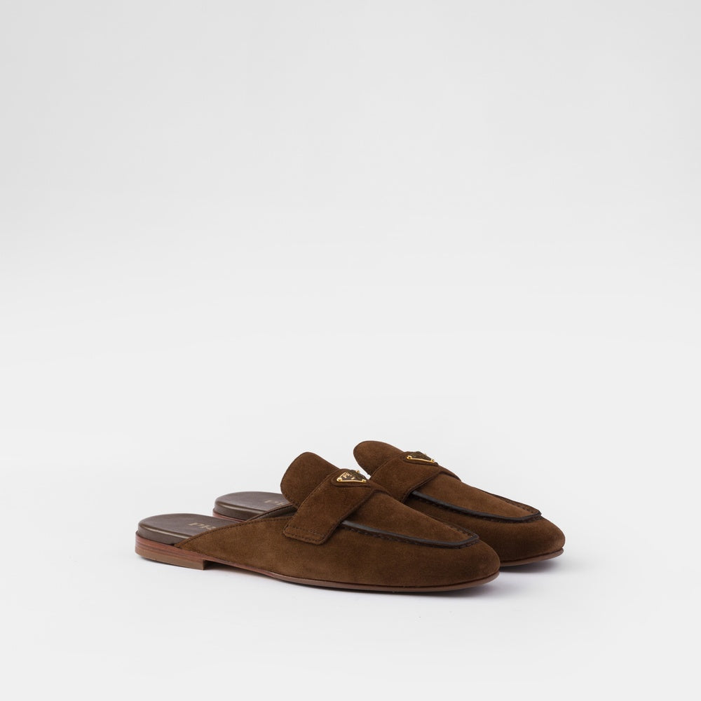 Suede slippers