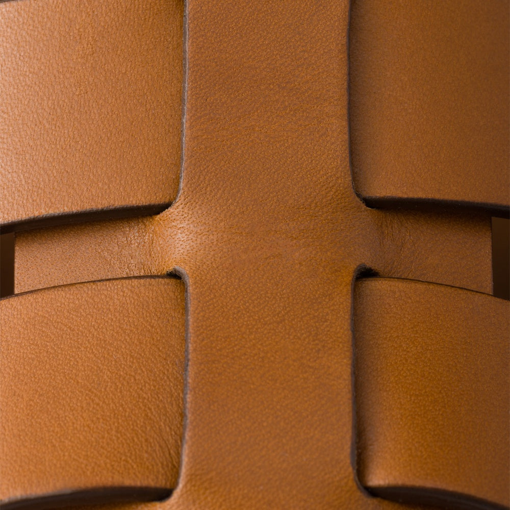 Leather sandals with ankle straps