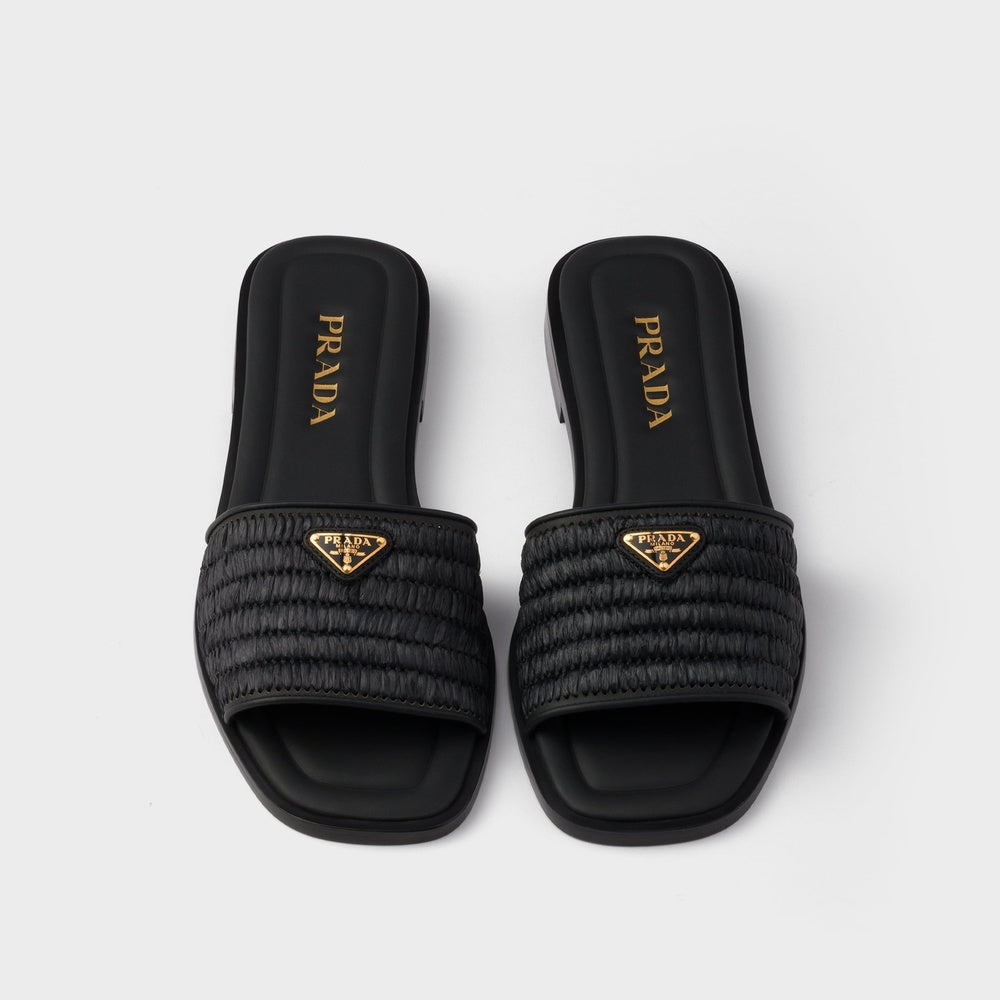 Leather slides with crochet details