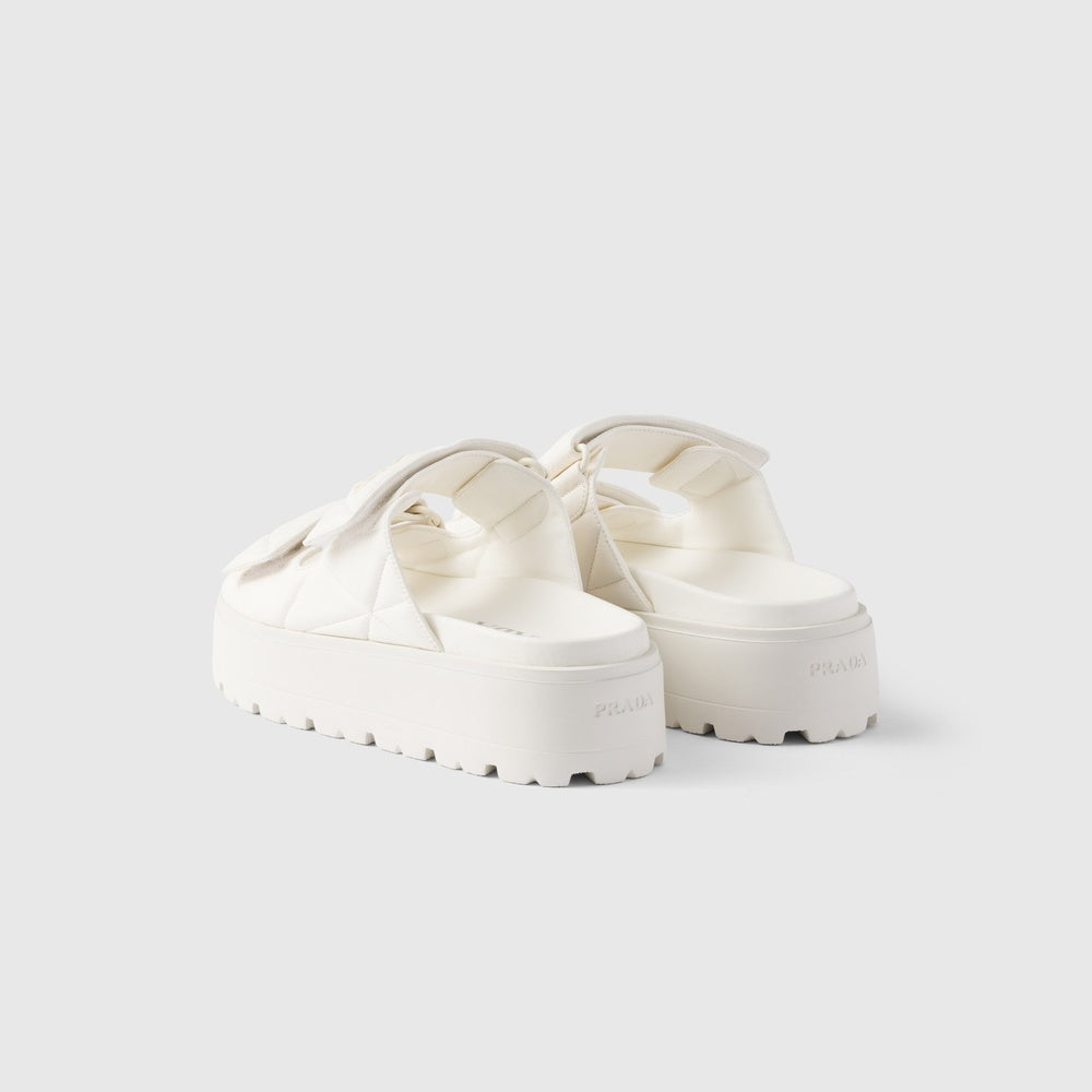 Padded nappa leather slides