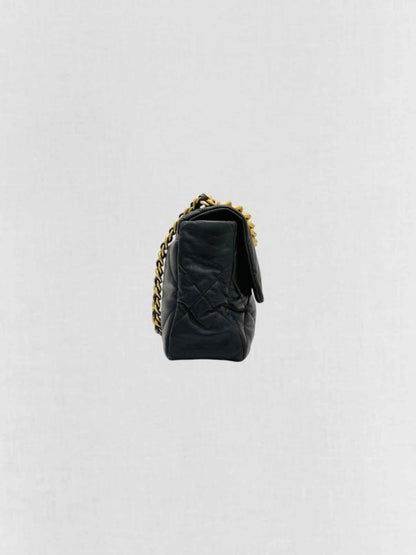 CHANEL 19 Black Quilted Shoulder Bag