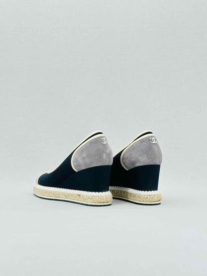 CHANEL Espadrille Navy Blue Size EU 36 Wedges